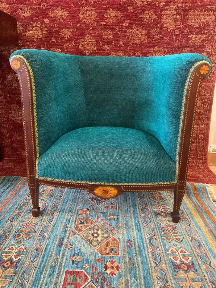 Bergère tonneau — velours paon après restauration